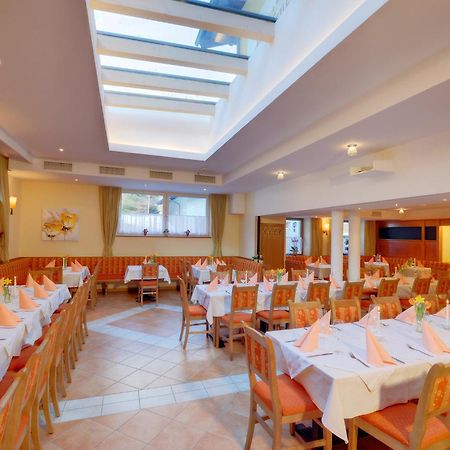 Werfenerhof Hotel ภายนอก รูปภาพ